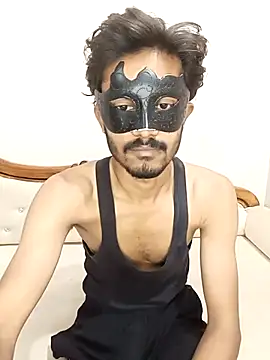 Lovebirdss online show from October 26, 2025, 11:21 am