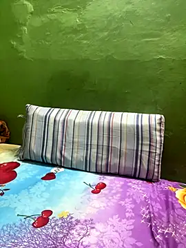 foxythebold online show from October 31, 2025, 5:09 pm