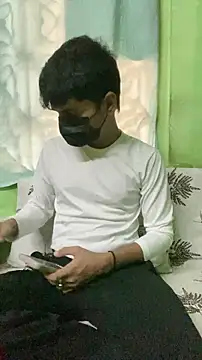 foxythebold online show from December 21, 2025, 6:26 am