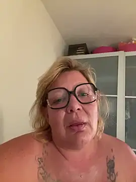 Snapshot of llavidaloca chatting on October 7, 2025, 12:50 pm llavidaloca online show from October 7, 2025, 12:50 pm