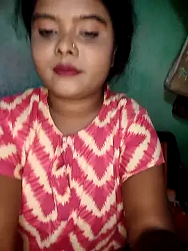 World Top Girl online show from November 4, 2025, 12:20 pm