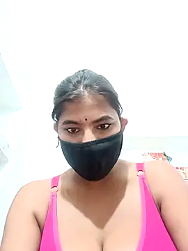 Hot radhaji online show from November 23, 2025, 5:45 pm