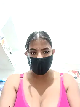 Hot radhaji online show from November 24, 2025, 5:35 pm