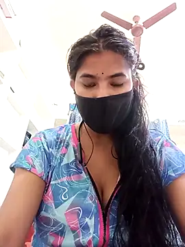 Hot radhaji online show from February 3, 2026, 8:30 am