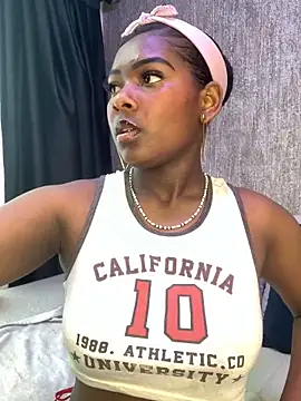 KarinaFlowers  online show from November 14, 2025, 12:20 pm