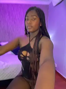 KarinaFlowers  online show from June 1, 2026, 12:27 pm