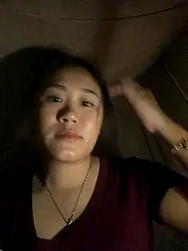 Snapshot of Misu-u chatting on October 8, 2025, 2:40 pm Misu-u online show from October 8, 2025, 2:40 pm