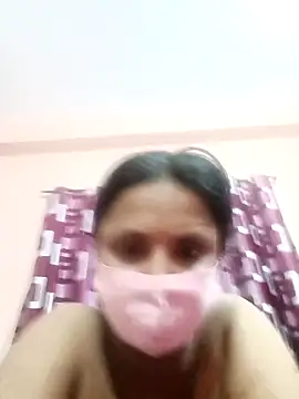 Snapshot of Megla879 chatting on October 31, 2025, 3:30 pm Megla879 online show from October 31, 2025, 3:30 pm