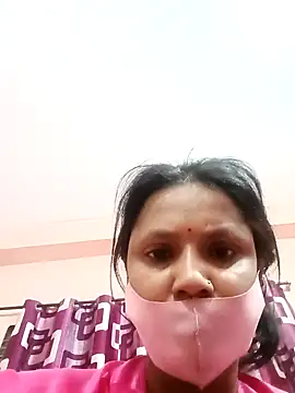 Snapshot of Megla879 chatting on November 4, 2025, 1:09 am Megla879 online show from November 4, 2025, 1:09 am