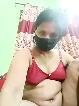 Snapshot of Megla879 chatting on November 15, 2025, 6:45 pm Megla879 online show from November 15, 2025, 6:45 pm