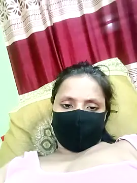 Snapshot of Megla879 chatting on November 14, 2025, 4:10 pm Megla879 online show from November 14, 2025, 4:10 pm