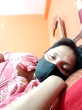 Snapshot of Megla879 chatting on December 4, 2025, 12:09 am Megla879 online show from December 4, 2025, 12:09 am