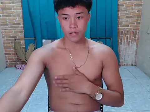 ur naughtyboy patrick online show from November 12, 2025, 1:48 pm