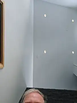 Snapshot of toyboyfin chatting on October 9, 2025, 3:01 pm toyboyfin online show from October 9, 2025, 3:01 pm