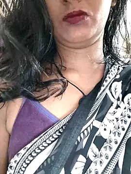 Snapshot of Janu-hasena chatting on November 1, 2025, 1:01 am Janu-hasena online show from November 1, 2025, 1:01 am