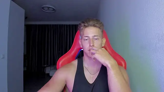 Snapshot of find0m_master chatting on November 26, 2025, 9:59 pm find0m master online show from November 26, 2025, 9:59 pm