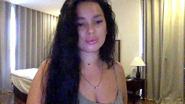 Fayronna online show from February 18, 2026, 4:43 am