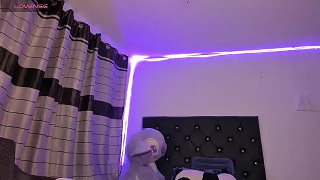 ailen aria online show from December 3, 2025, 2:16 pm