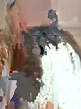 Snapshot of MayaGlow chatting on November 3, 2025, 5:45 am MayaGlow online show from November 3, 2025, 5:45 am