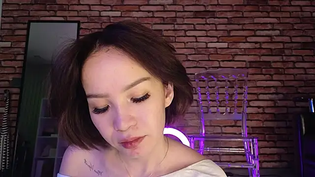 Snapshot of saya_li1 chatting on November 4, 2025, 9:07 pm saya li1 online show from November 4, 2025, 9:07 pm