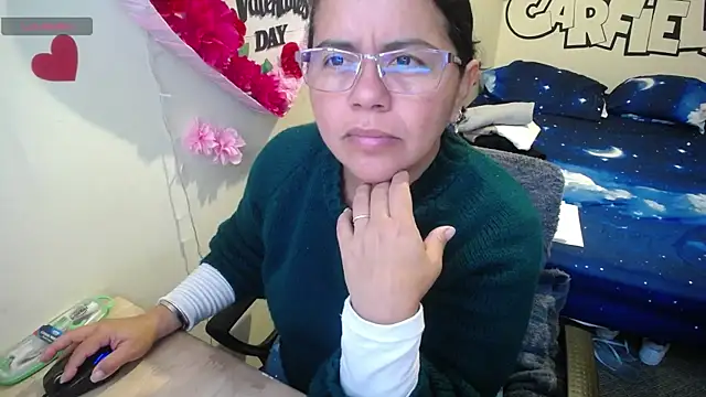 Miss  kendra  online show from April 20, 2026, 11:24 am