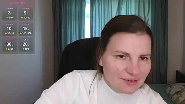 Snapshot of Mirabelle_Velvet chatting on December 16, 2025, 5:22 am Mirabelle Velvet online show from December 16, 2025, 5:22 am