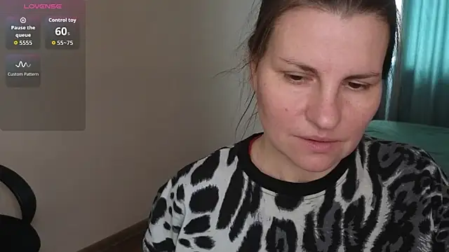 Snapshot of Mirabelle_Velvet chatting on November 21, 2025, 9:08 am Mirabelle Velvet online show from November 21, 2025, 9:08 am