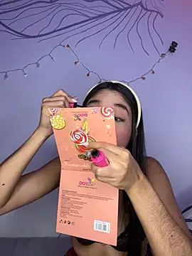 Snapshot of Ariasex_ chatting on November 19, 2025, 8:09 pm Ariasex online show from November 19, 2025, 8:09 pm