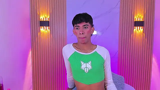 Snapshot of Ethan_thouse chatting on November 21, 2025, 11:15 pm Ethan thouse online show from November 21, 2025, 11:15 pm