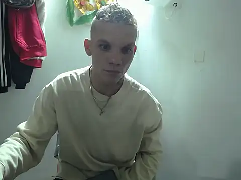 Snapshot of yuley_sex_hot chatting on October 8, 2025, 11:27 pm yuley sex hot online show from October 8, 2025, 11:27 pm