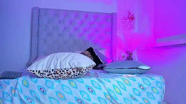 Snapshot of ChocoBunny1 chatting on November 16, 2025, 5:23 am ChocoBunny1 online show from November 16, 2025, 5:23 am