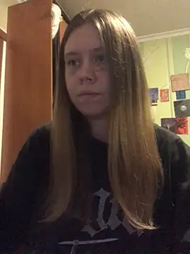 LunaVirelle online show from October 31, 2025, 3:30 pm