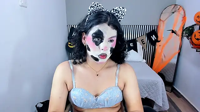 Little Alli online show from October 28, 2025, 8:41 pm