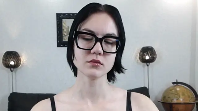 Marie Fitch online show from November 22, 2025, 3:38 am