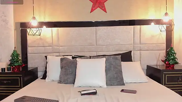 RousseWalker online show from December 4, 2025, 12:15 pm