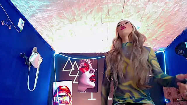 Sexy Hottxxx online show from November 26, 2025, 9:09 am