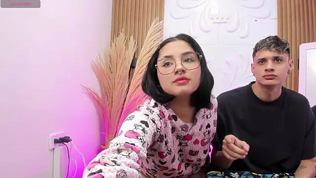 Snapshot of TheLustCoven chatting on October 21, 2025, 12:15 pm TheLustCoven online show from October 21, 2025, 12:15 pm