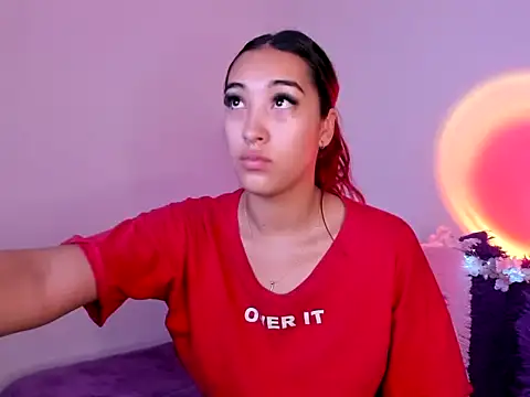 HeidyRousse online show from November 3, 2025, 9:46 am