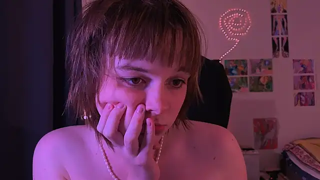 liquid0fluid0 online show from December 16, 2025, 5:06 pm