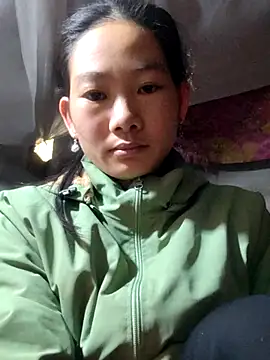 Snapshot of gio-thu chatting on January 9, 2026, 4:19 am gio-thu online show from January 9, 2026, 4:19 am