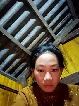 Snapshot of gio-thu chatting on December 3, 2025, 4:28 pm gio-thu online show from December 3, 2025, 4:28 pm