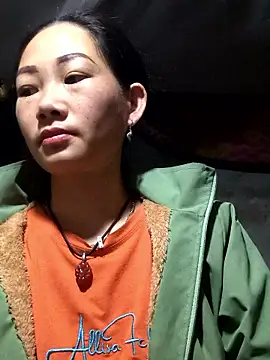 Snapshot of gio-thu chatting on January 15, 2026, 12:47 am gio-thu online show from January 15, 2026, 12:47 am