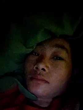 Snapshot of gio-thu chatting on December 17, 2025, 2:16 am gio-thu online show from December 17, 2025, 2:16 am