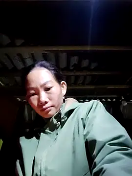 Snapshot of gio-thu chatting on November 22, 2025, 12:21 am gio-thu online show from November 22, 2025, 12:21 am