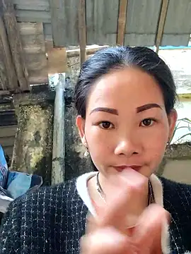 Snapshot of gio-thu chatting on January 13, 2026, 6:39 am gio-thu online show from January 13, 2026, 6:39 am