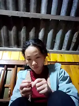 Snapshot of gio-thu chatting on November 10, 2025, 11:26 am gio-thu online show from November 10, 2025, 11:26 am