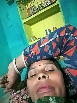 Snapshot of Rt_shreya chatting on November 6, 2025, 4:00 pm Rt shreya online show from November 6, 2025, 4:00 pm