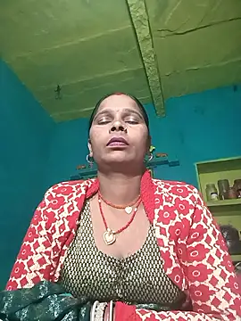 Snapshot of Rt_shreya chatting on November 18, 2025, 3:48 pm Rt shreya online show from November 18, 2025, 3:48 pm