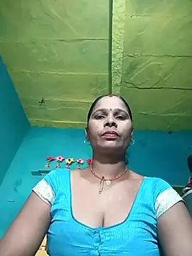 Snapshot of Rt_shreya chatting on November 3, 2025, 9:57 am Rt shreya online show from November 3, 2025, 9:57 am