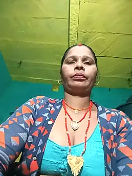 Snapshot of Rt_shreya chatting on November 17, 2025, 3:38 pm Rt shreya online show from November 17, 2025, 3:38 pm